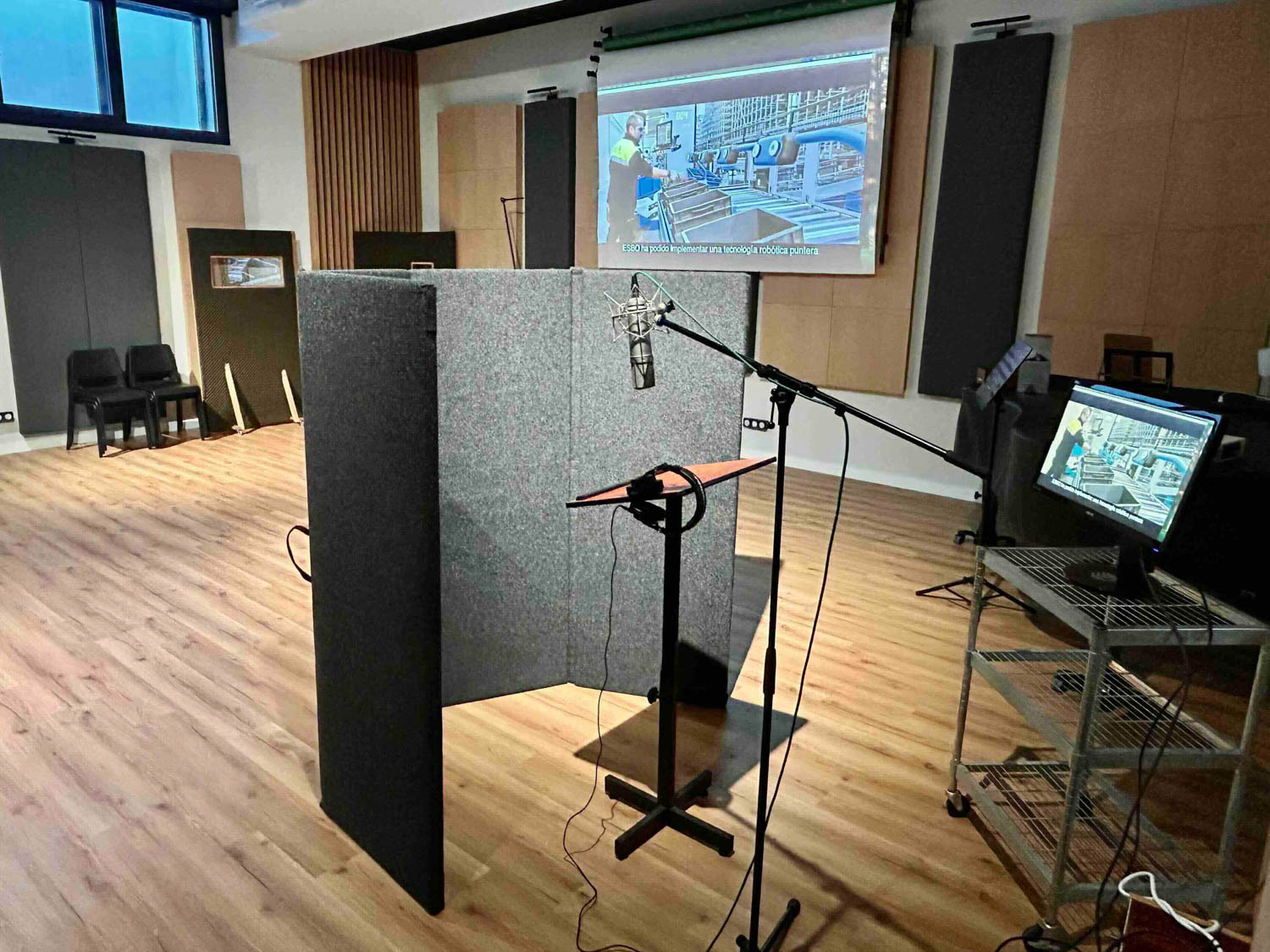 Estudio de grabación en Madrid diseñado para grabaciones en conjunto